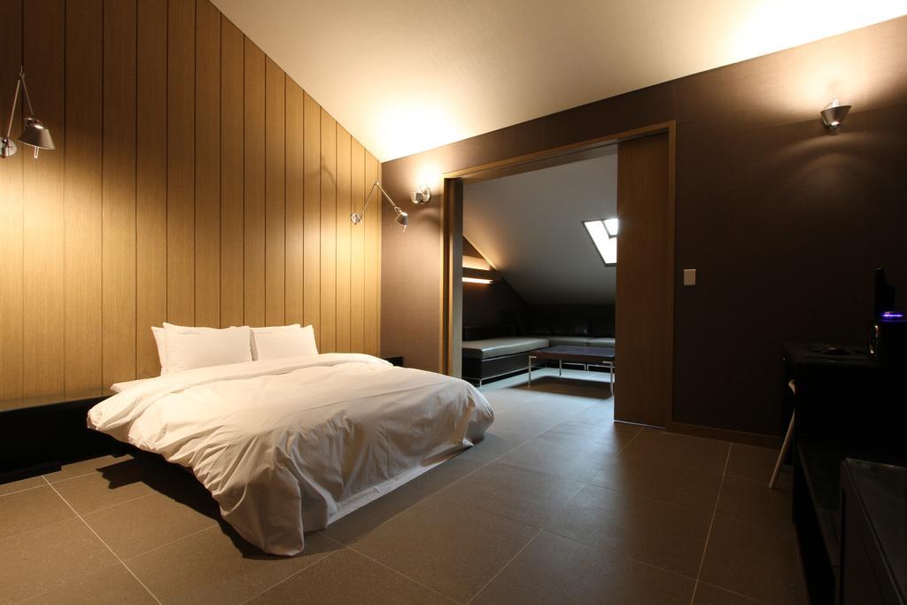 Valentine Hotel Goyang Quarto foto